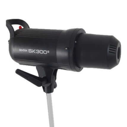 Flash de estúdio Godox Sk 300 II-110V 1